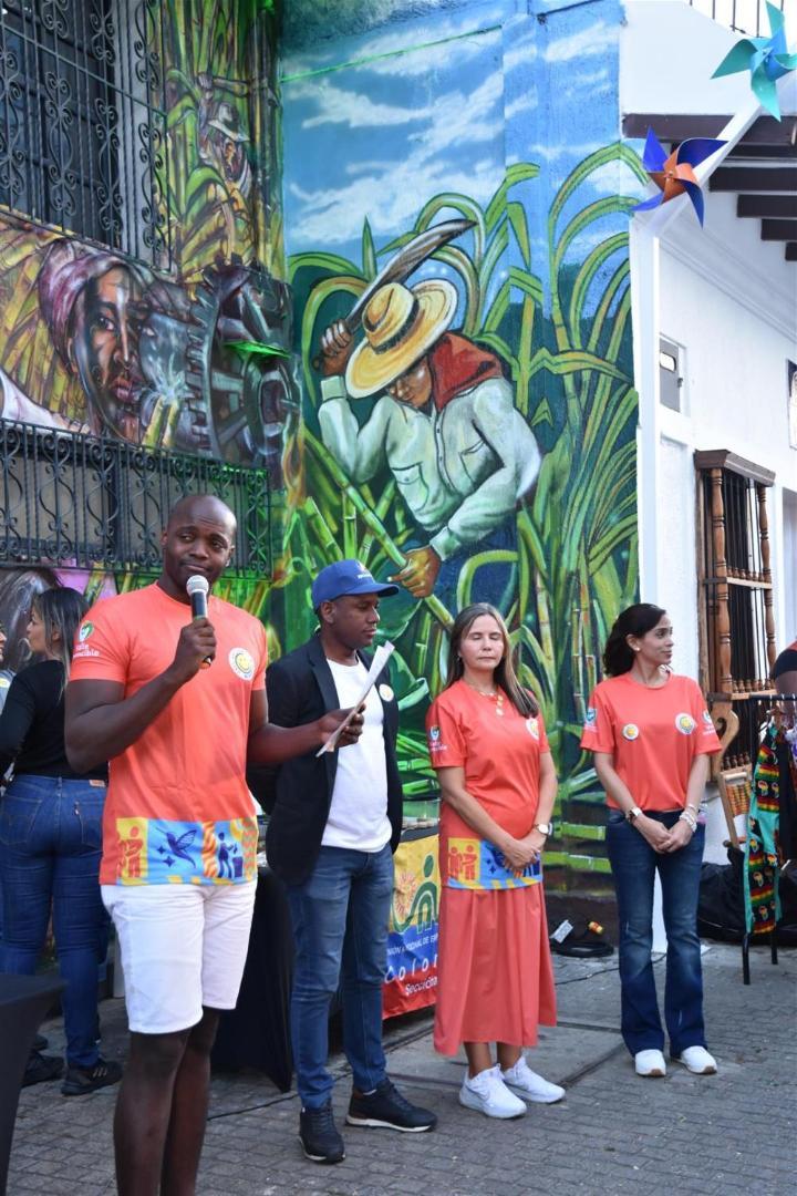 Habitación en casa particular Casa Colonial En Pleno Centro Histórico De Cali- Se Alquila La Casa Entera 10 O 11 Personas O Por *