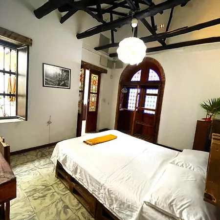 Hostal Chontaduro Casa Colonial En Pleno Centro Historico De Cali- Se Alquila La Casa Entera Para 12 O 13 Personas O Por Habitaciones Exterior photo