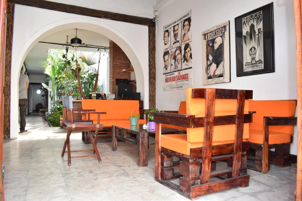 Chontaduro Casa Colonial En Pleno Centro Historico De Cali- Se Alquila La Casa Entera 12 O 13 Personas O Por *