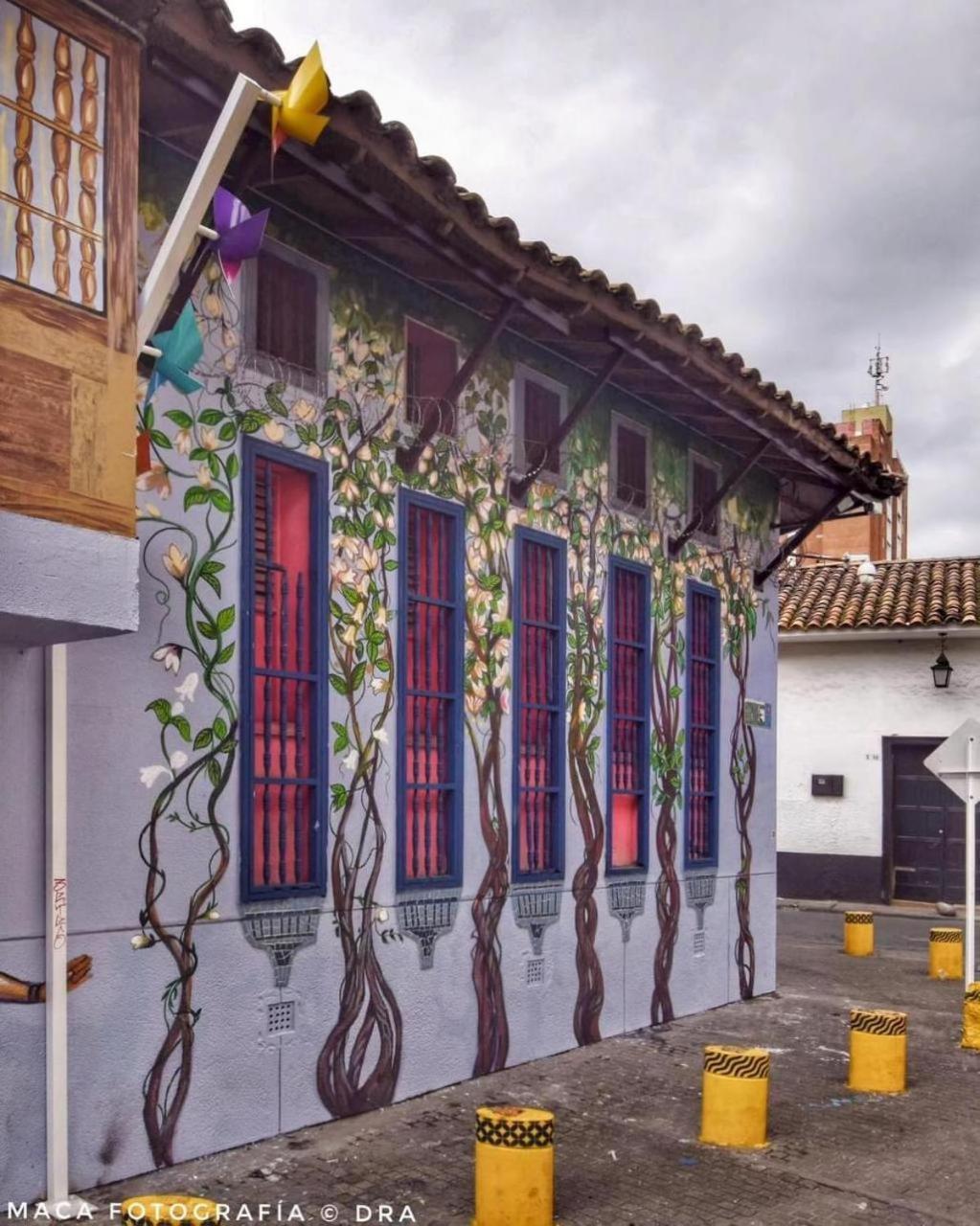Chontaduro Casa Colonial En Pleno Centro Historico De Cali- Se Alquila La Casa Entera 12 O 13 Personas O Por * Cali