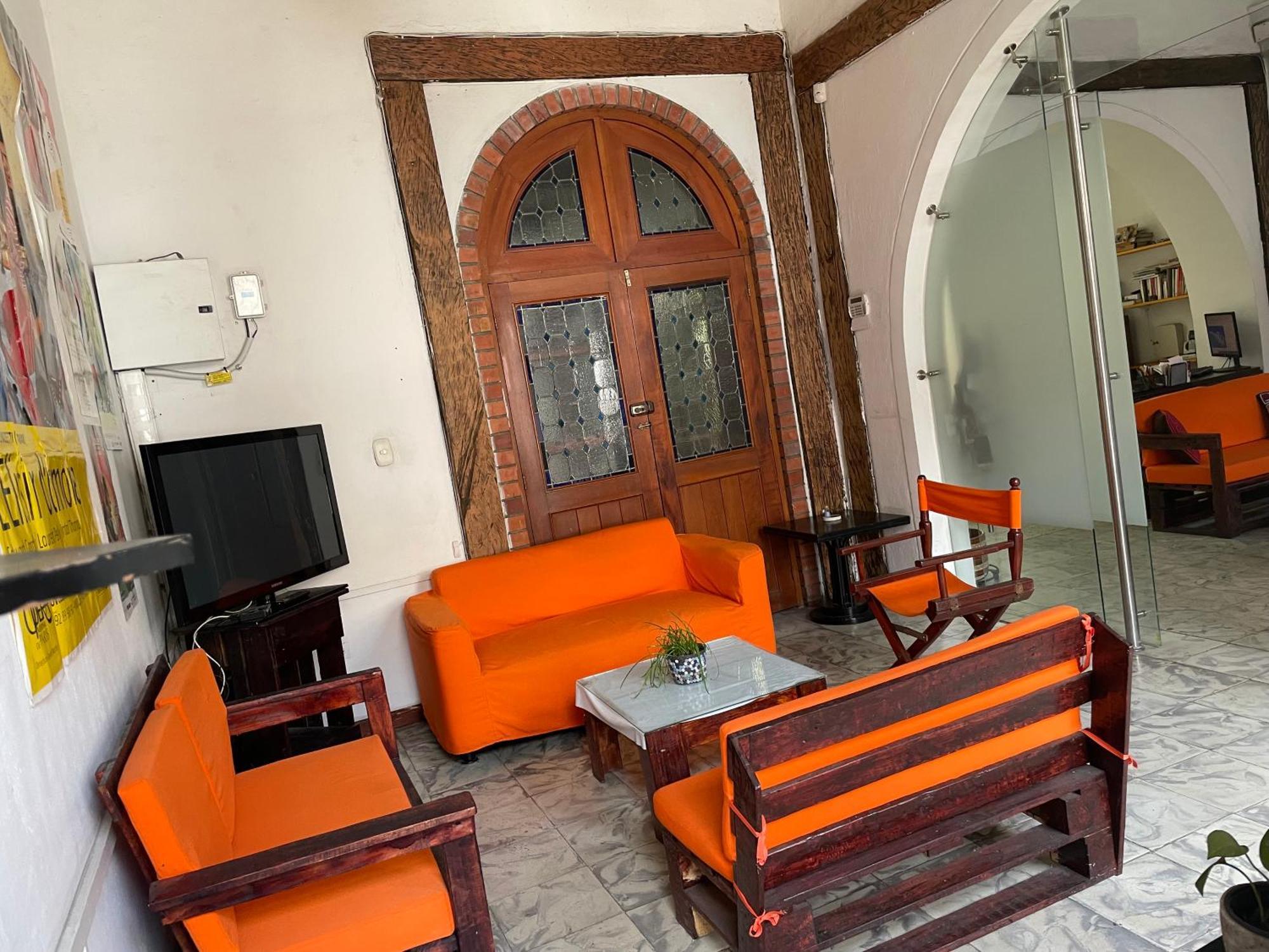 Privatunterkunft Chontaduro Casa Colonial En Pleno Centro Historico De Cali- Se Alquila La Casa Entera 12 O 13 Personas O Por