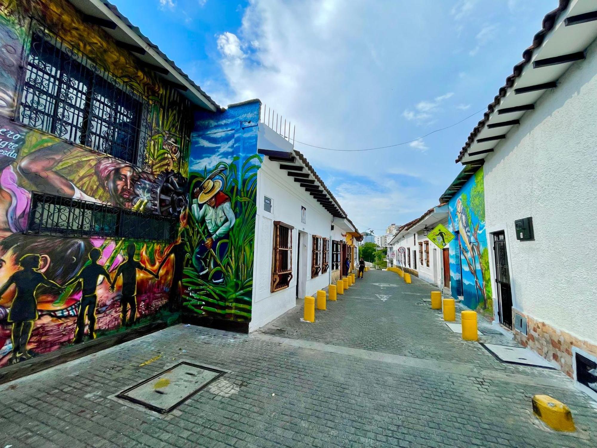 Chontaduro Casa Colonial En Pleno Centro Historico De Cali- Se Alquila La Casa Entera 12 O 13 Personas O Por Privatunterkunft *