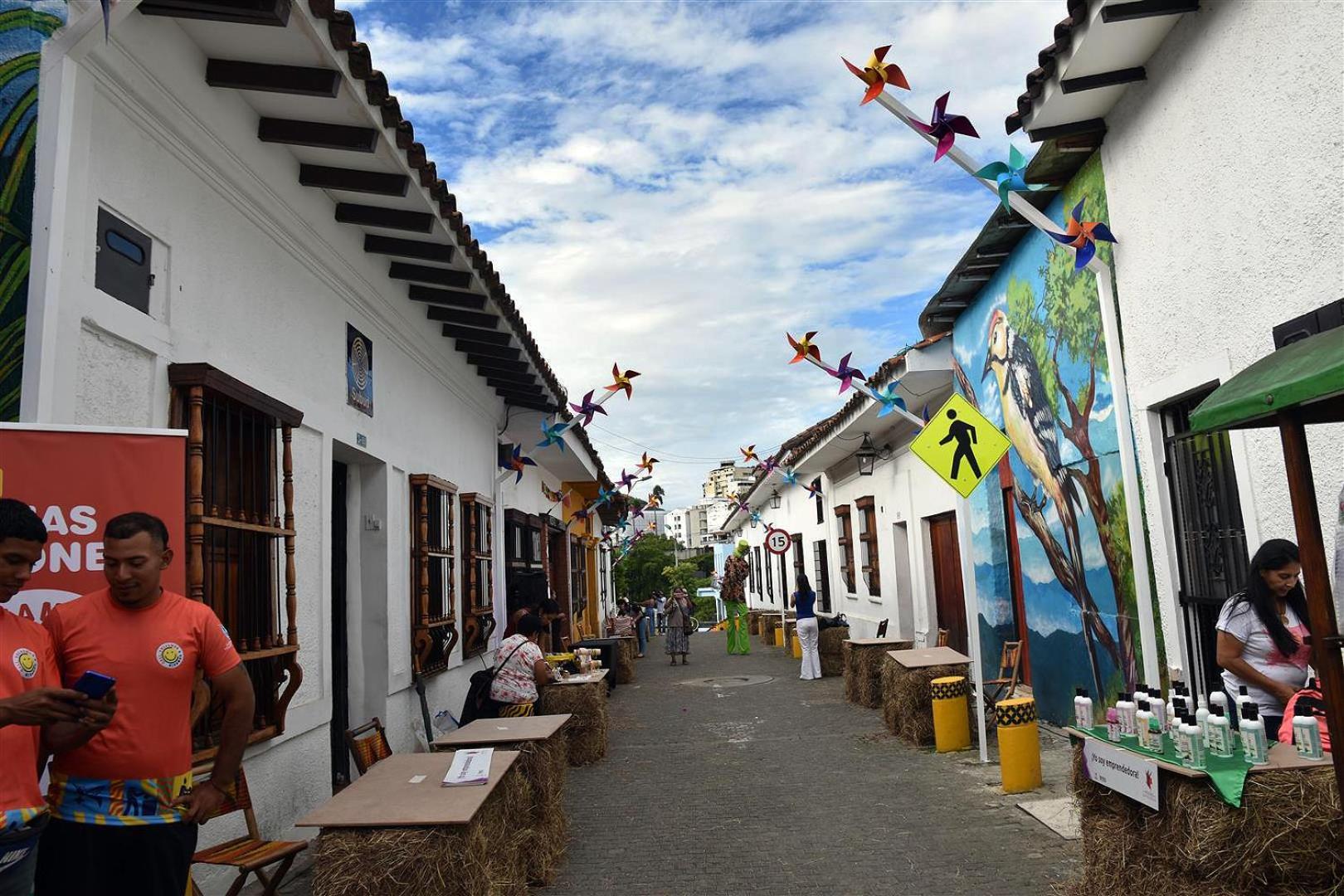 Privatunterkunft Chontaduro Casa Colonial En Pleno Centro Historico De Cali- Se Alquila La Casa Entera 12 O 13 Personas O Por *