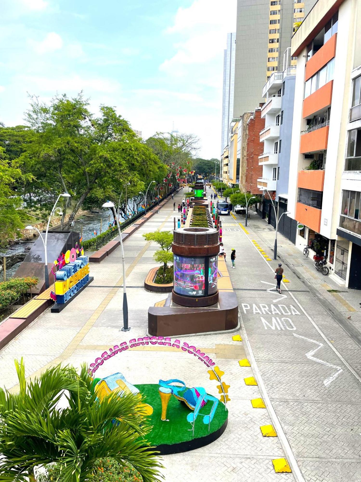 Chontaduro Casa Colonial En Pleno Centro Historico De Cali- Se Alquila La Casa Entera 12 O 13 Personas O Por *
